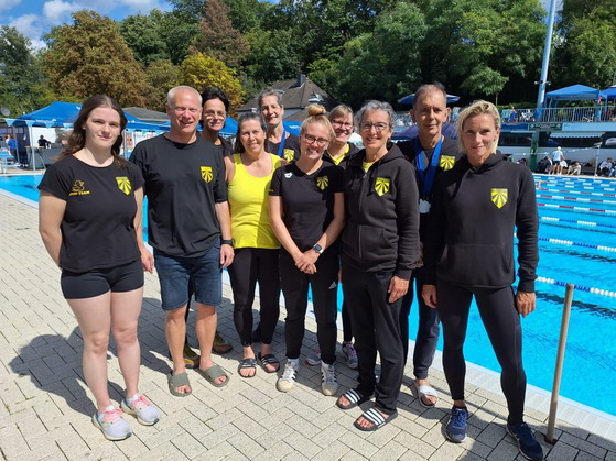 Foto mit Masters-Team SV NRW-Mastersmeisterschaften Kurze Strecken im neuen Fenster öffnen.